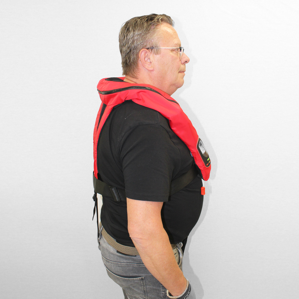 Baltic Legend 305N gilet de sauvetage automatique rouge avec harnais 4