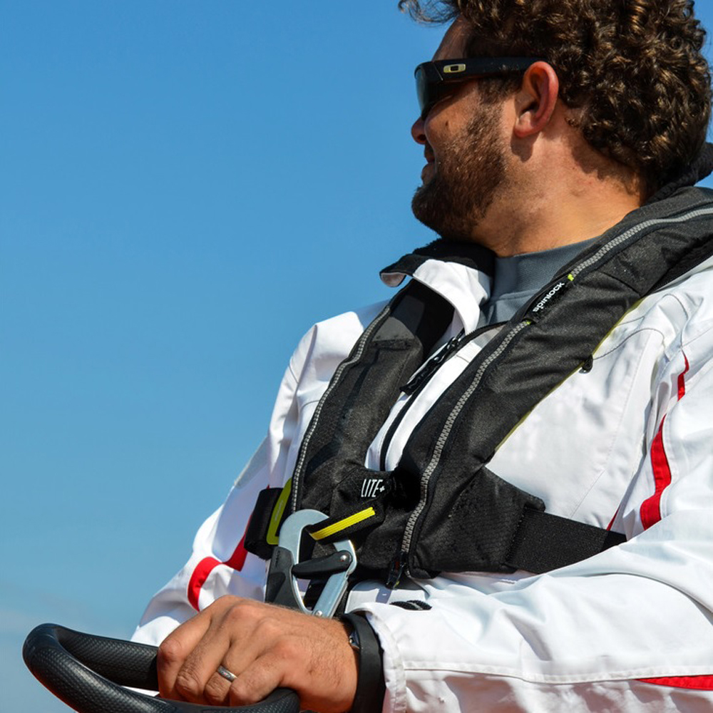 Spinlock Deckvest LITE+ 275N gilet de sauvetage noir avec harnais 2